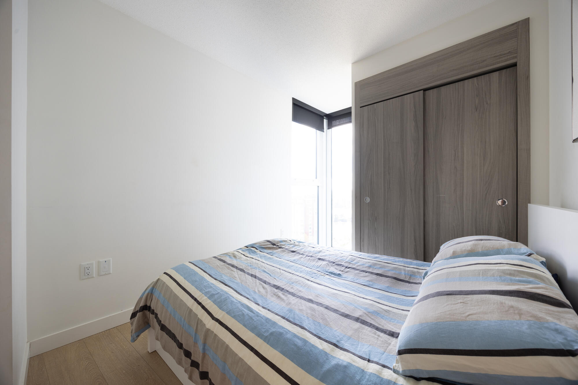 89 Nelson St Vancouver
