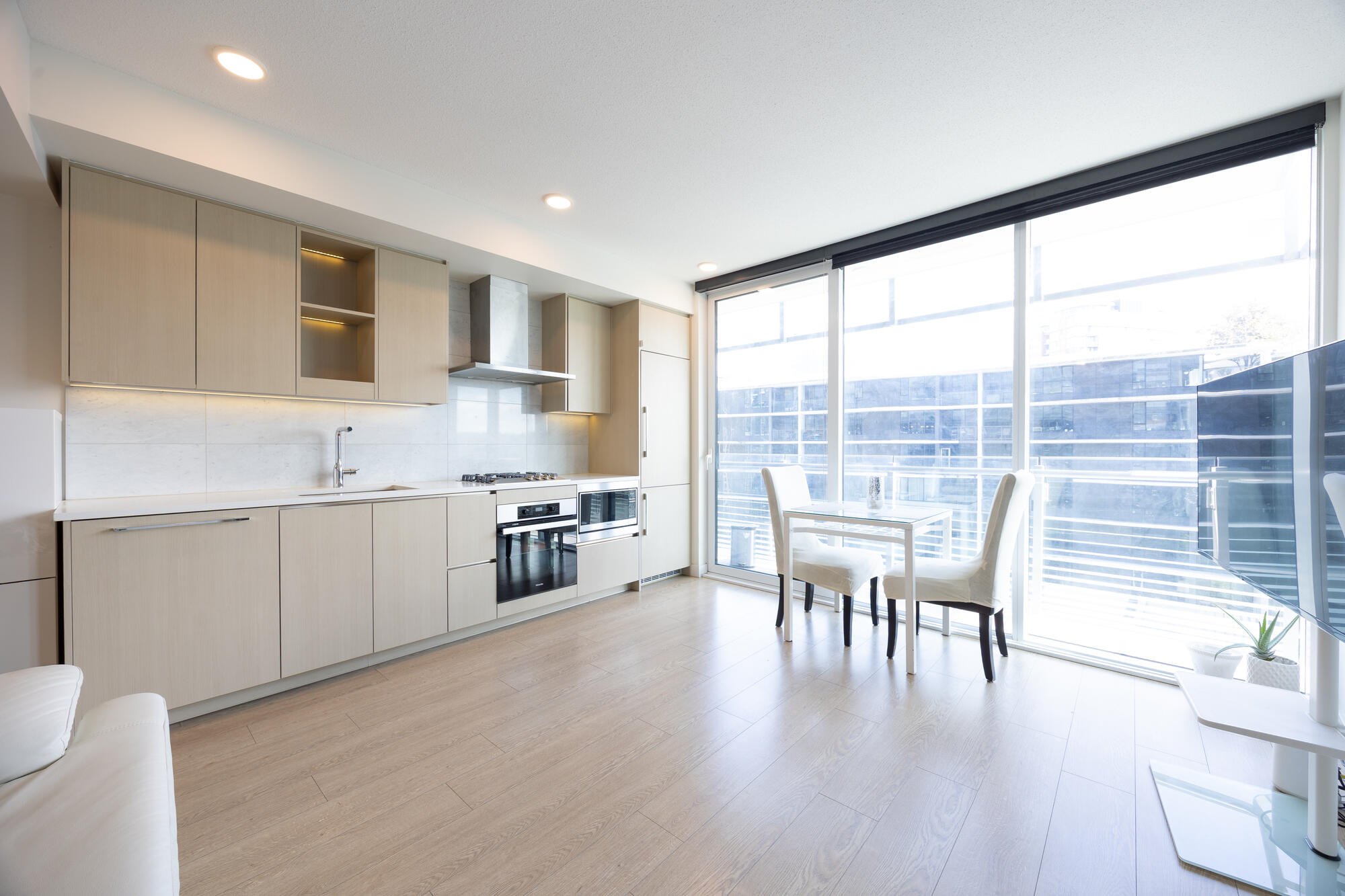 89 Nelson St Vancouver