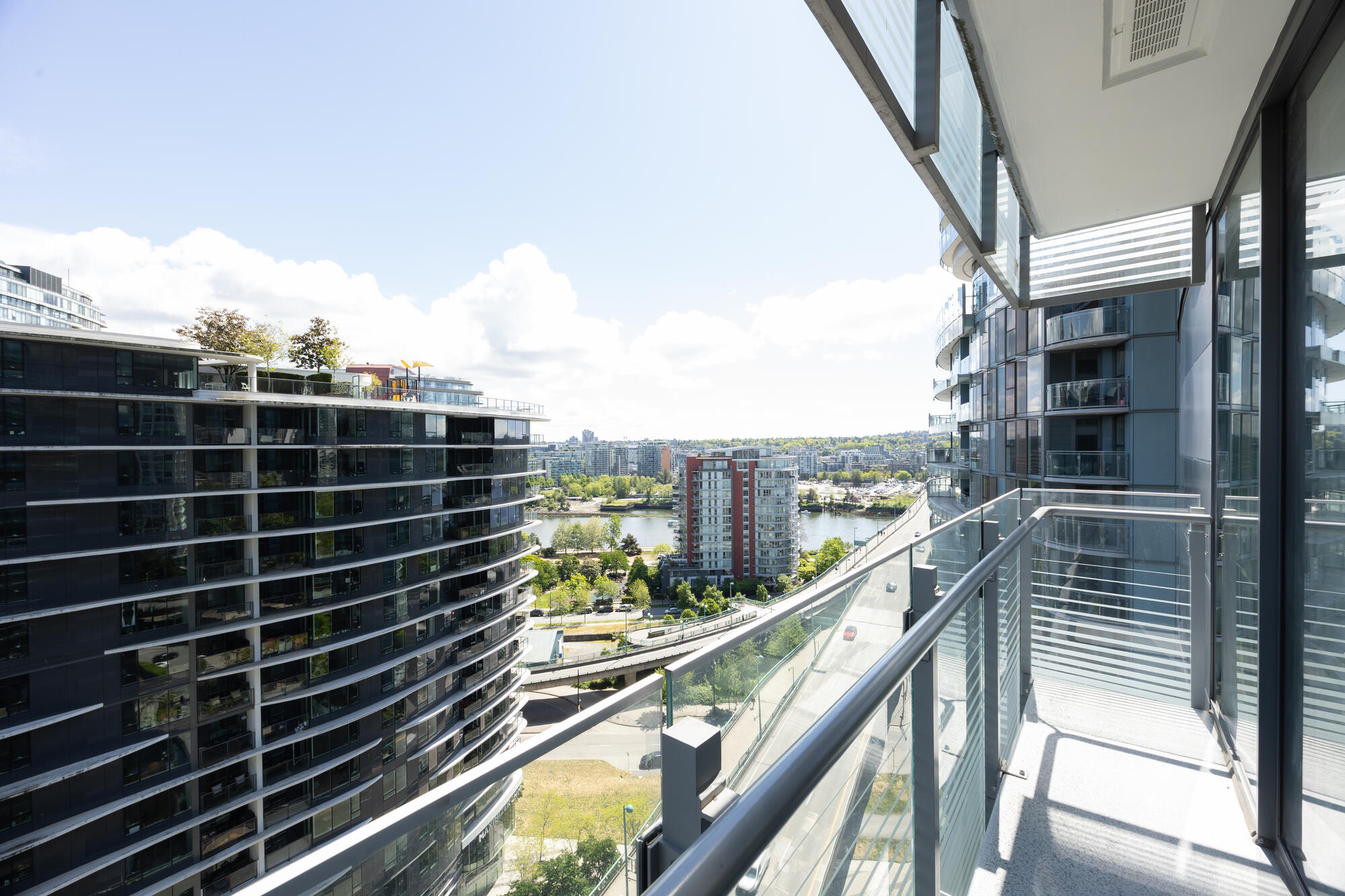 89 Nelson St Vancouver