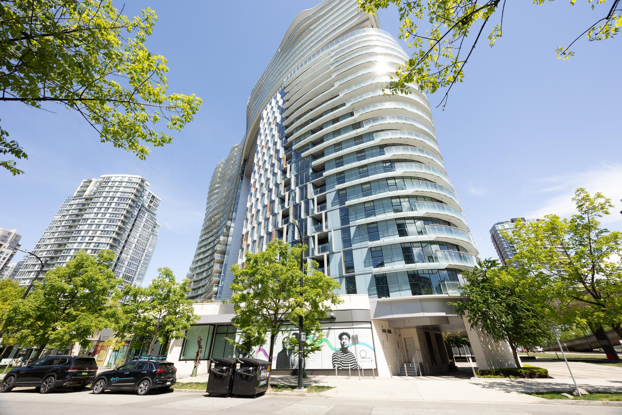 89 Nelson St Vancouver