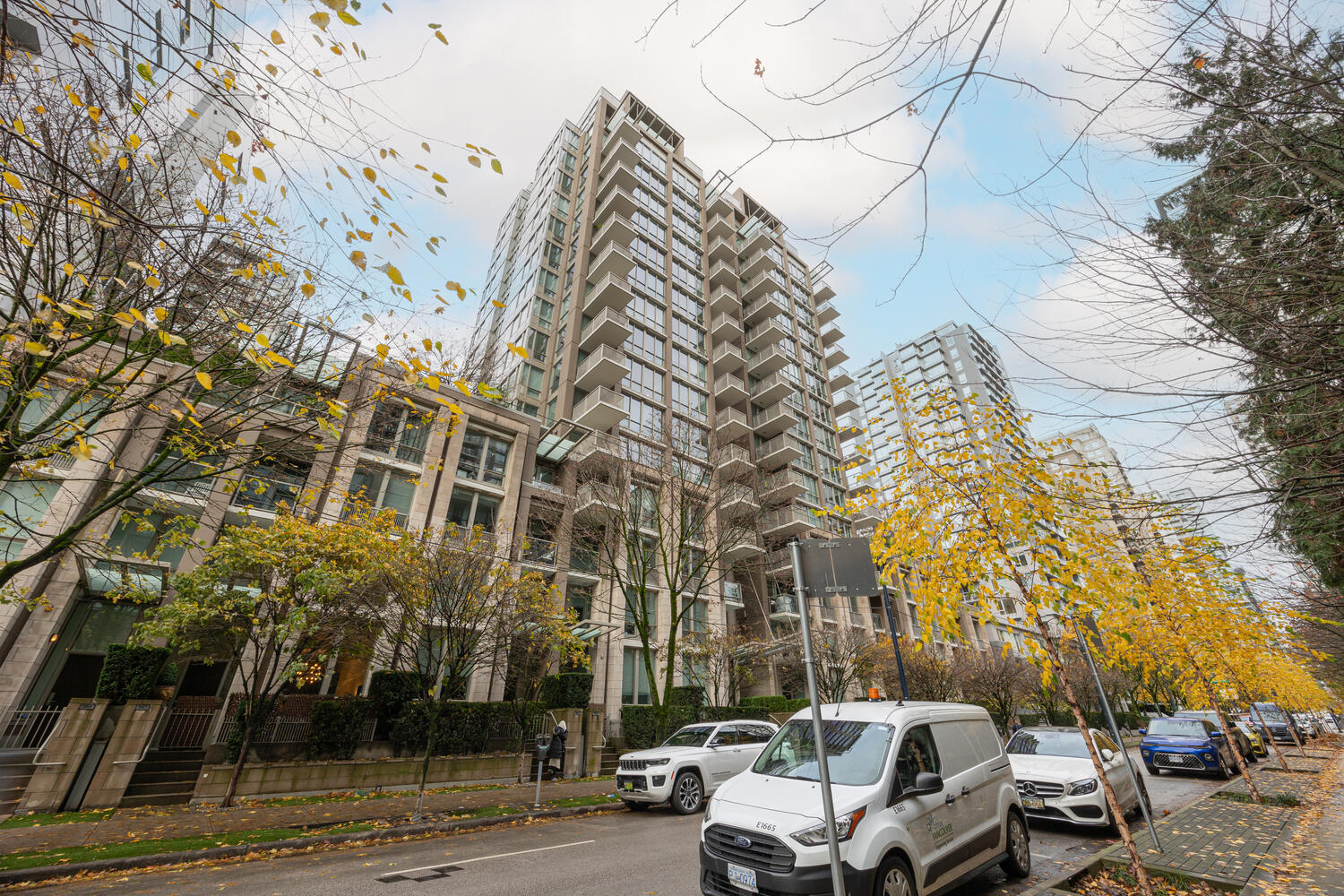 1055 Richards St Vancouver